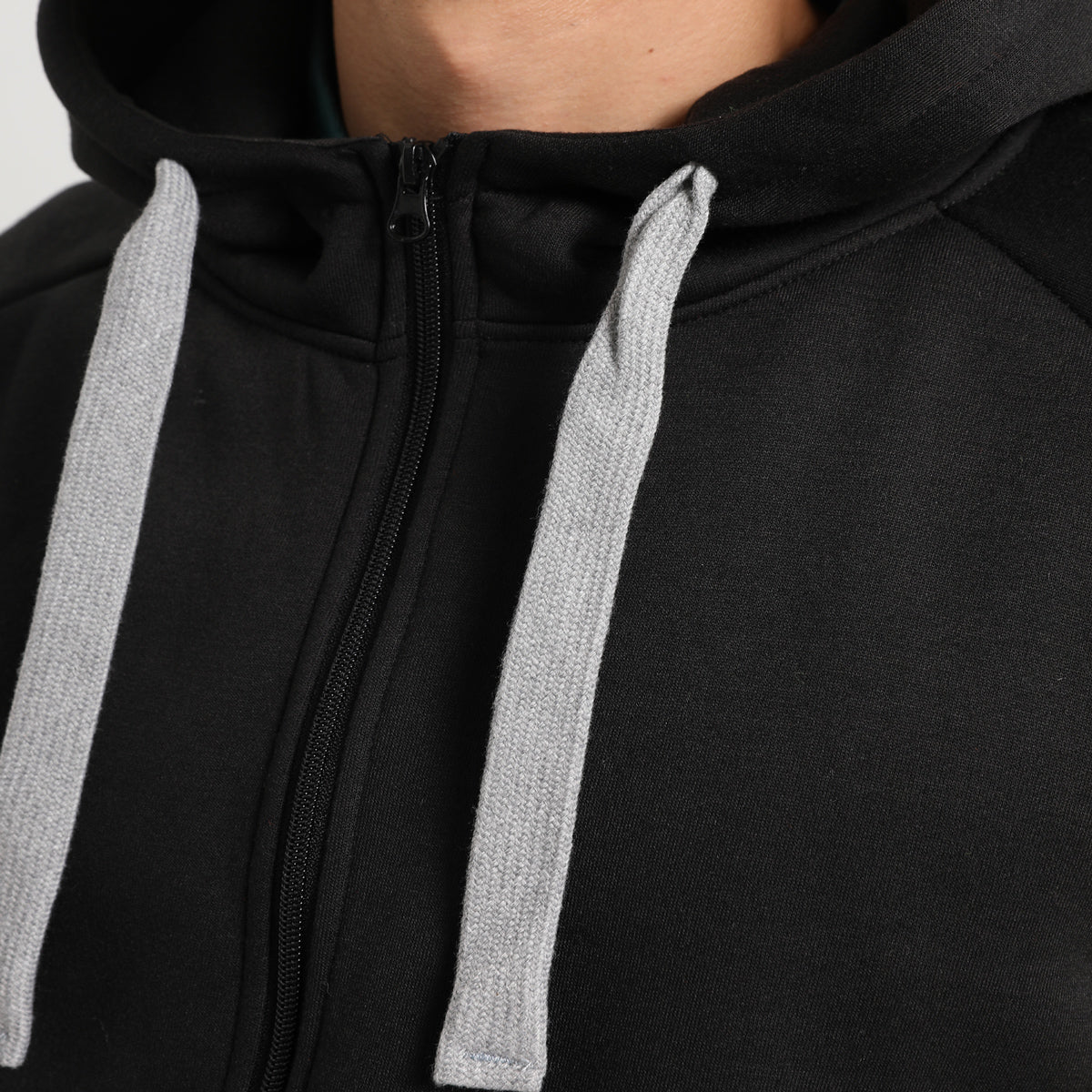 Panel Full Zip Hoodie Jumper, Contrast Sleeve, zipper detail close-up – Big Bee Workwear