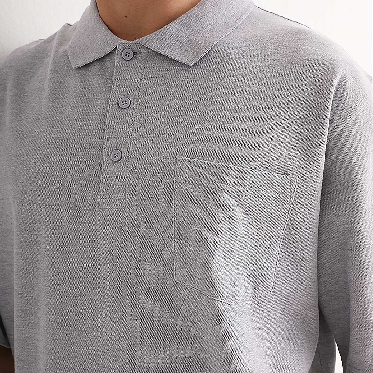 cotton blend polo shirt chest detail close-up – ISUSI