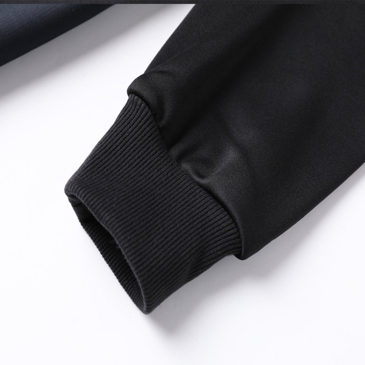 ladies wonder zip hoodie sleeve detail close-up – Big Bee Workwear