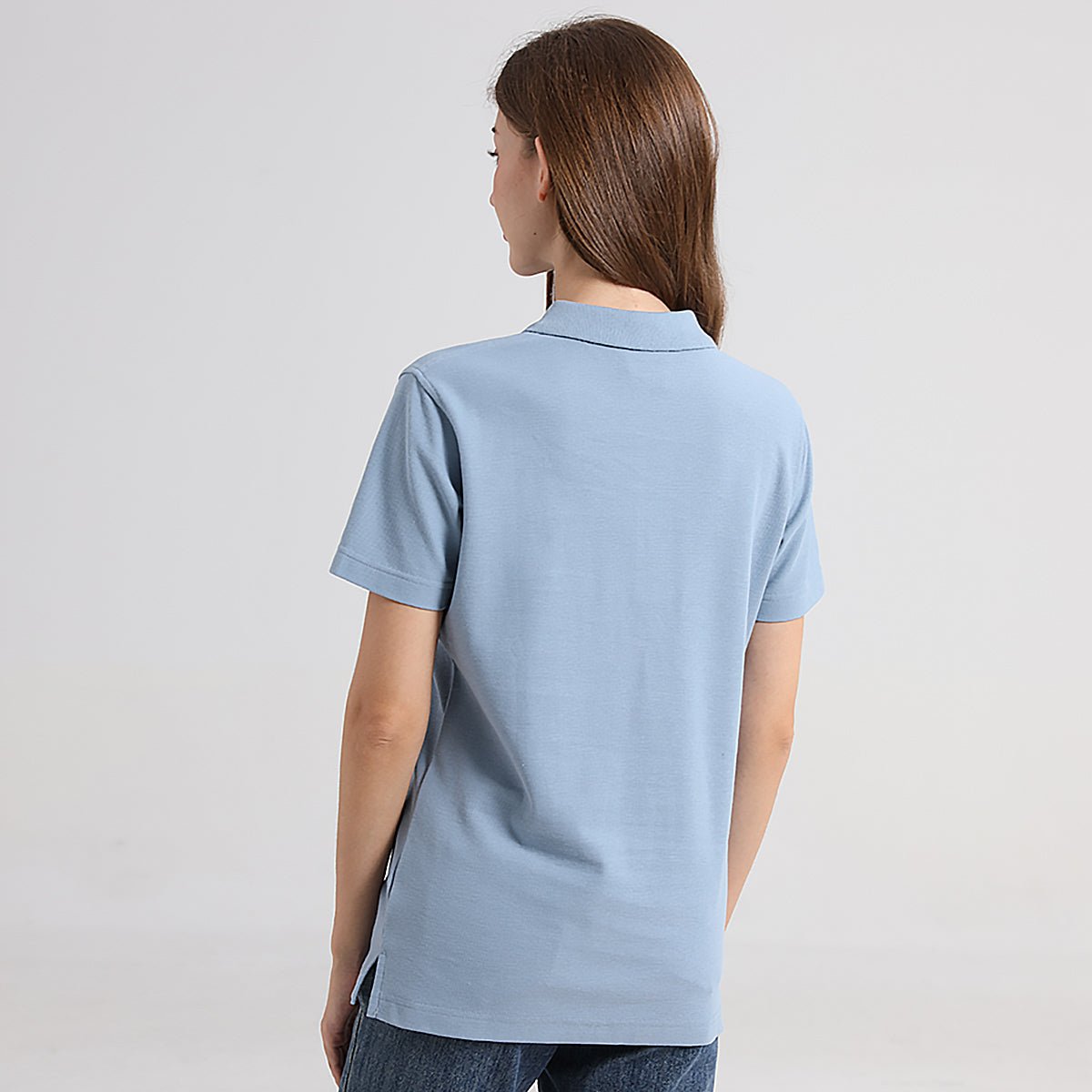 cotton blend polo shirt in blue natural, model back – Big Bee Workwear