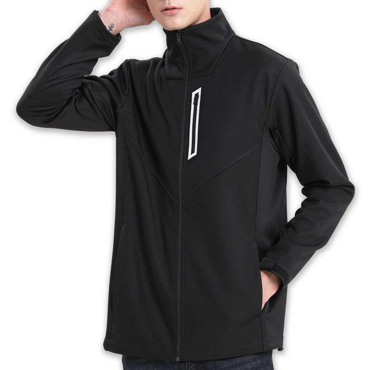 "core softshell jacket in black, model front – ISUSI"