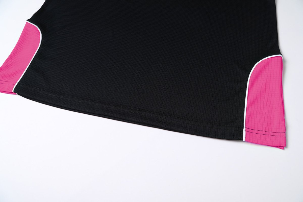 "Men’s Short Sleeve Panel polo shirt hem detail close-up – Big Bee Workwear"