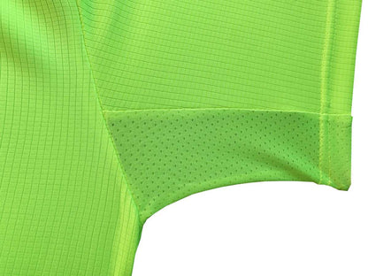 "TECH Hi-Vis work polo shirt, Short Sleeve, vent detail close-up – Big Bee Workwear"