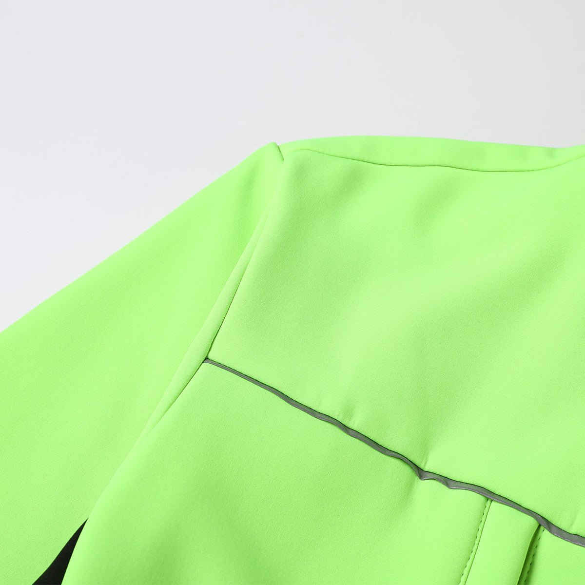 "panel-work softshell jacket shoulder detail close-up – Big Bee Workwear"