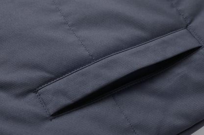 essential puffer vest pocket detail close-up – ISUSI